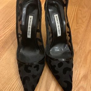Manolo Blahnik black mesh pump with leopard print